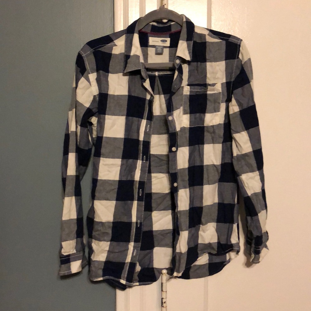 Plaid blue and white flannel button up